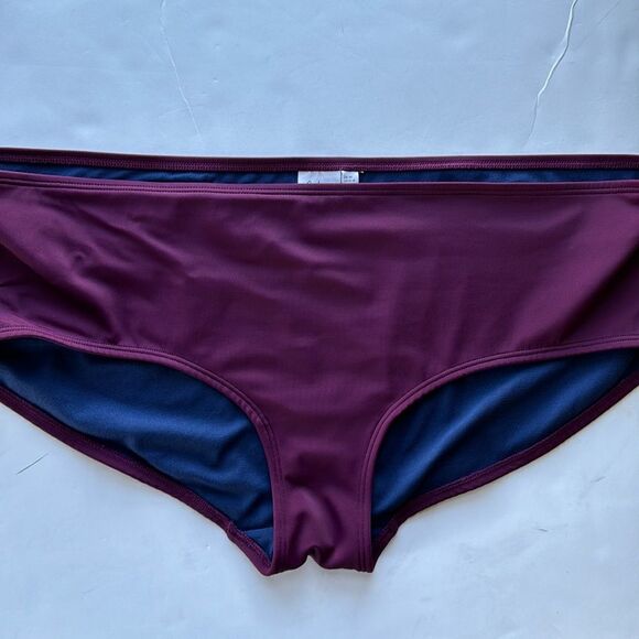 Boden Boy Short Swim Bottoms Women's Size 16 - 18 - Picture 1 of 11